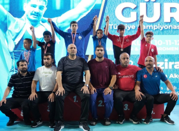 Minikler Güreş Şampiyonası’nda Kartepe’den 5 sporcu dereceye girdi
