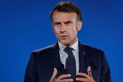 Macron’dan Pezeşkiyan’a "Fransız tutukluları serbest bırakın" telefonu