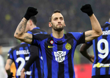Hakan Çalhanoğlu: "Gelecek ne getirir göreceğiz"