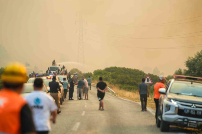İzmir’de yangınla mücadele sürüyor