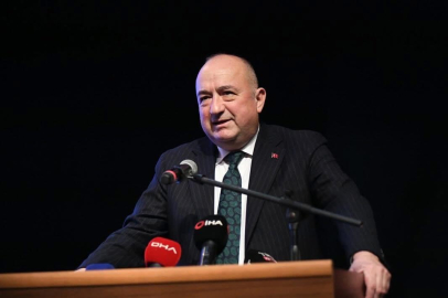 AK Partili Gider: "Özgür Özel siyasete de CHP’ye de, Türkiye’ye de yakışmıyorsun"