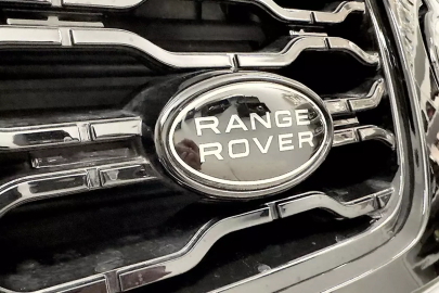 Ranger Rover 55 yıl sonra logosunu yeniledi