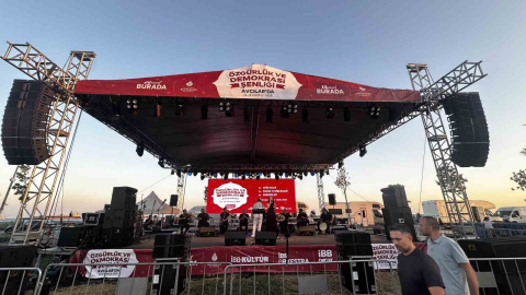 İBB’nin düzenlediği Özgürlük ve Demokrasi Şenliği ilgi görmedi