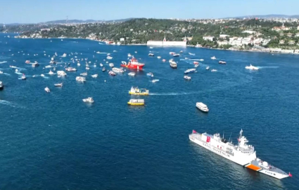 Boğaz’dan 15 Temmuz geçişi: 253 şehidin anısına 253 tekne kortejde yer alıyor