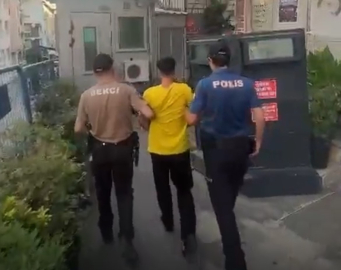 İzmir’de firari cinayet hükümlüsü kıskıvrak yakalandı