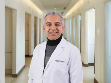 Alzheimer zor bir süreç; anılar silinirken ‘gerçek’ her zaman gerekli mi?