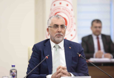 Bakan Işıkhan: "Hizmet kollarının müzakere süreçlerinde gündeme gelen ihtiyaç ve talepleri değerlendirdik"