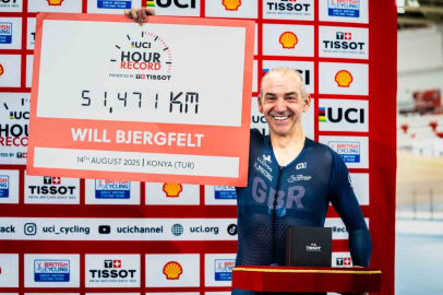 Paralimpik bisikletçi William Bjergfelt, Konya Velodromu’nda dünya rekoru kırdı