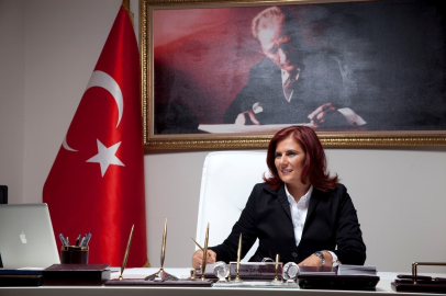 Aydın Büyükşehir Belediye Başkanı Özlem Çerçioğlu, "Cumhuriyet Halk Partisi’nde siyaset yapma imkanı kalmadığından ve gördüğüm lüzum üzerine parti üyeliğinden istifa ediyorum" dedi.