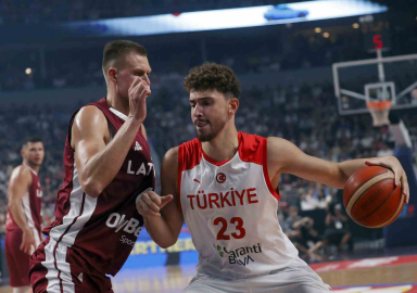 Alperen Şengün ve Yiğit Arslan, Çekya maçının kadrosundan çıkarıldı