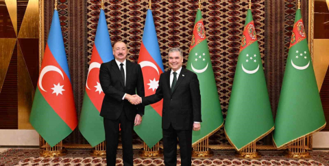 Aliyev: "Türkmenistan ve Azerbaycan iki kardeş ülke olarak omuz omuza ilerlemeye devam edecek"