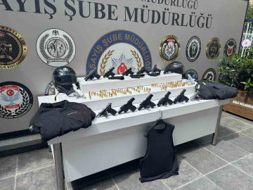 İstanbul’da 10 ilçede suç çetelerine eş zamanlı operasyon düzenlendi: 29 şüpheli yakalandı