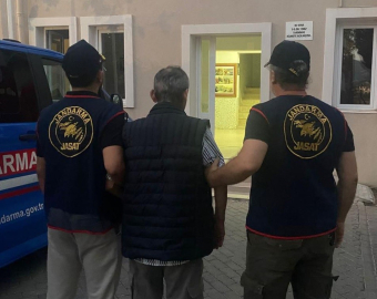 İzmir’de hayvanları zehirleyen şüpheli, zehirli etleri çocuklara dağıttırmış