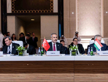 Bakan Fidan Katar’da