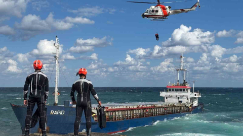 Kocaeli’de nefes kesen operasyon: Helikopterle kurtarılıyorlar