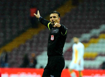 Galatasaray - Göztepe maçının VAR’ı Özgür Yankaya oldu