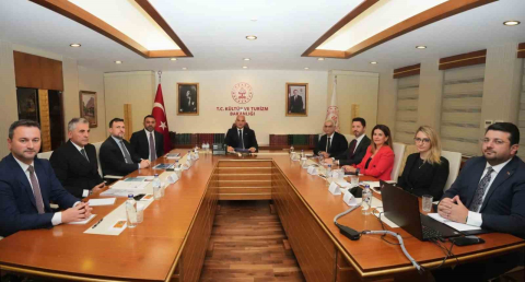 Kültür ve Turizm Bakanlığı’nda 2027 Avrupa Oyunları toplantısı yapıldı