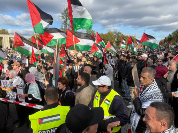 Gazze’de ateşkes sonrası Berlin’de 16 bin kişi Filistin’e destek gösterisinde buluştu