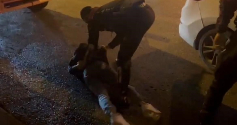 Ankara’da kendini polis olarak tanıtarak 250 bin dolarlık vurgun yapan 2 şüpheli kıskıvrak yakalandı