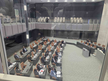 KKTC Meclisi’ndeki "iki devletli çözüm" oturumunda muhalefet partisi milletvekilleri oturumu terk etti