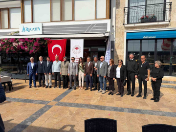 Çeşme Dalyanköy’de vatandaşa ücretsiz balık ziyafeti