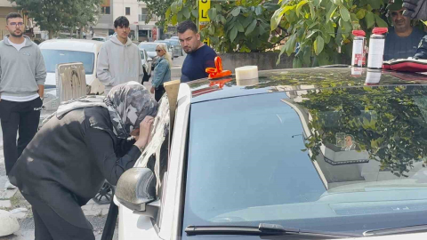 Kartal’da otomobilde kilitli kalan 2 yaşındaki çocuk cam kırılarak kurtarıldı