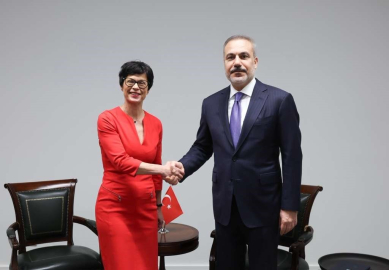 Bakan Fidan, AB Komiseri Kos ile görüştü