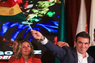 Bolivya’da 20 yıllık MAS iktidarı sona erdi: Yeni Devlet Başkanı merkez sağ adayı Paz oldu