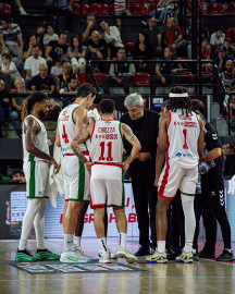 Karşıyaka Basketbol, ilk iç saha yenilgisini aldı