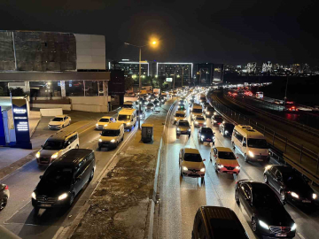 İstanbul’da trafik yoğunluğu yüzde 80’e ulaştı
