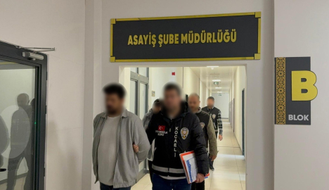 İş yeri hırsızlığı ve sahtecilik yapan 3 şüpheli tutuklandı