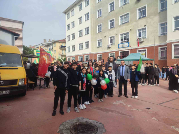 Şehitlik Ortaokulu’nda "Bir Okul, Bin Umut Gazze" yardım sergisi büyük ilgi gördü