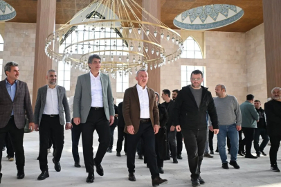 Kartepe Kent Meydanı Camii İnşaatı Sona Yaklaşıyor