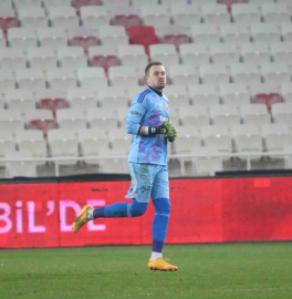 Mert Günok: "Kaptanlık değişikliğini her zaman olduğu gibi olgunlukla karşıladım"