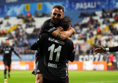 Trendyol Süper Lig: Kasımpaşa: 0 - Beşiktaş: 1 (Maç devam ediyor)