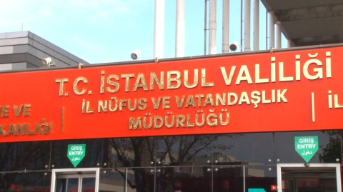 Eski tip ehliyetleri yenileme işlemi son gününde devam ediyor