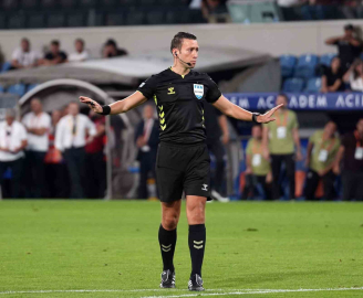 Profesyonel Futbol Disiplin Kurulu: "Üst Klasman Hakemi Zorbay Küçük hakkında bahis eylemi nedeniyle FDT’nin 57. maddesi uyarınca incelemenin devamına karar verilmiştir."