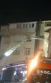 Gebze’de bir binada çatırtı sesleri: Bina tahliye ediliyor