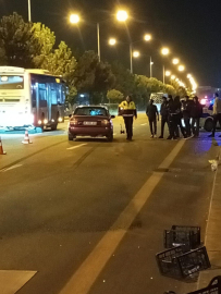 Ankara’da karşıdan karşıya geçerken aracın çarptığı yaya yaralandı