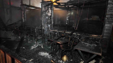 Beykoz’da şömineden çıkan yangın restoranı küle çevirdi