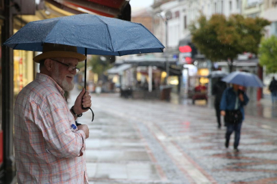 Güneşli Günler Sona Eriyor: Sağanak Yağış Geliyor