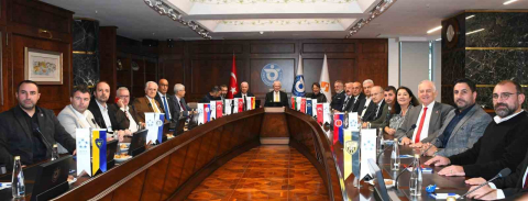 İZVAK’ta İzmir kulüplerinin kent ekonomisine katkısı konuşuldu