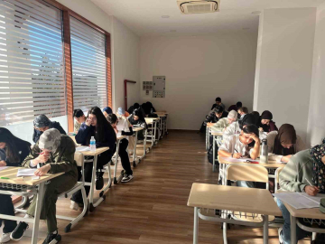 Sancaktepe Belediyesi’nden gençlere gerçeğini aratmayan TYT deneme sınavı