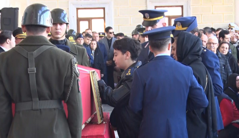 Şehit Pilot Yarbay Gökhan Korkmaz’ın İstanbul’da son yolculuğuna uğurlandı