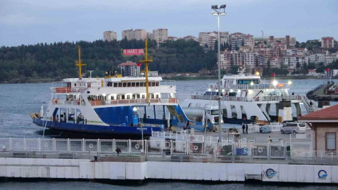 Gökçeada’ya tüm feribot seferleri iptal edildi