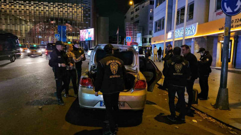 Taksim’deki huzur uygulamasında alkollü sürücünün ehliyetine el konuldu