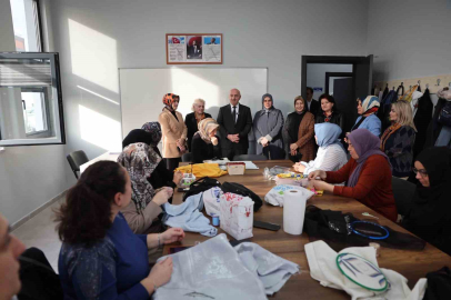 Darıca’da anneler ve çocukları aynı çatı altında eğitim görüyor