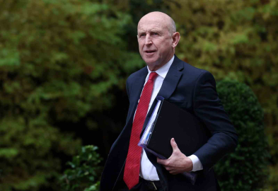 İngiltere Savunma Bakanı Healey: "Rus casus gemisi, İngiltere sularının sınırında"