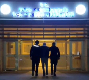 İzmir’de 34 yılla aranan firari hırsız yakalandı