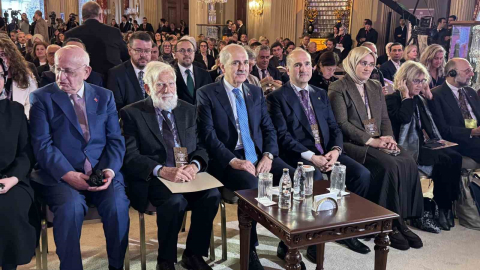 TBMM Başkanı Kurtulmuş, "Savaşlarla birlikte kaybedilen en önemli varlıklarımızdan birisi dünyanın kültür mirasıdır"